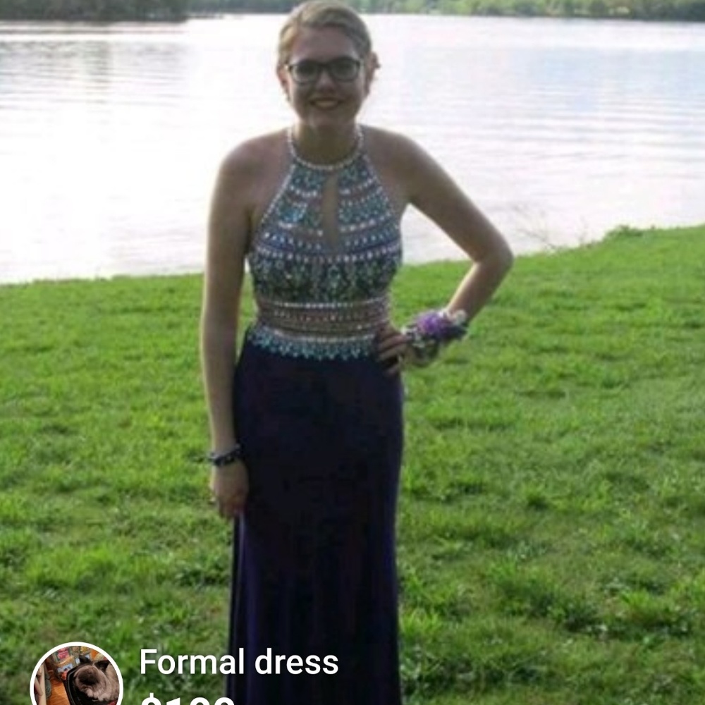 Prom dress - Picture 4 of 5